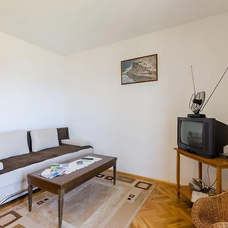 Apartmán Rustikales Nur 500 Meter Zum Mit Meerblick, Grillbereich, Wifi
