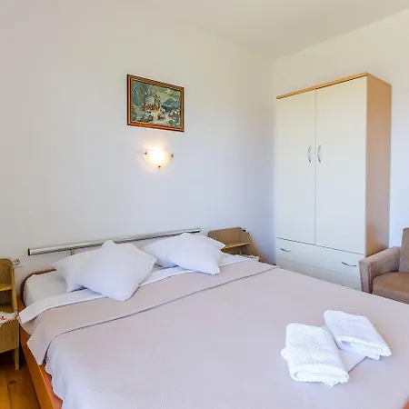 Rustikales Nur 500 Meter Zum Mit Meerblick, Grillbereich, Wifi Apartmán *