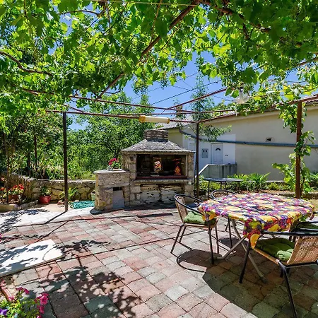 Rustikales Nur 500 Meter Zum Mit Meerblick, Grillbereich, Wifi Apartmán *