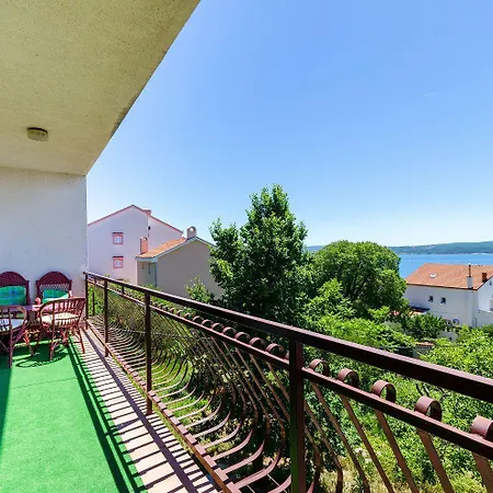 Rustikales Nur 500 Meter Zum Mit Meerblick, Grillbereich, Wifi * Dramalj